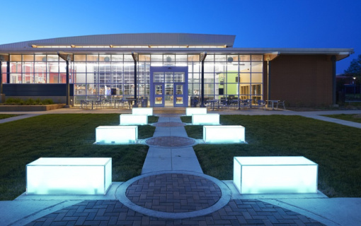 centralcollege_00022studentcntr_duskplaza